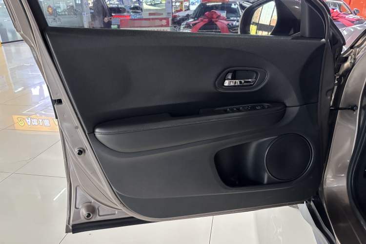 Used Honda XR-V 2017 1.8L EXi CVT Comfort Version Interior 10