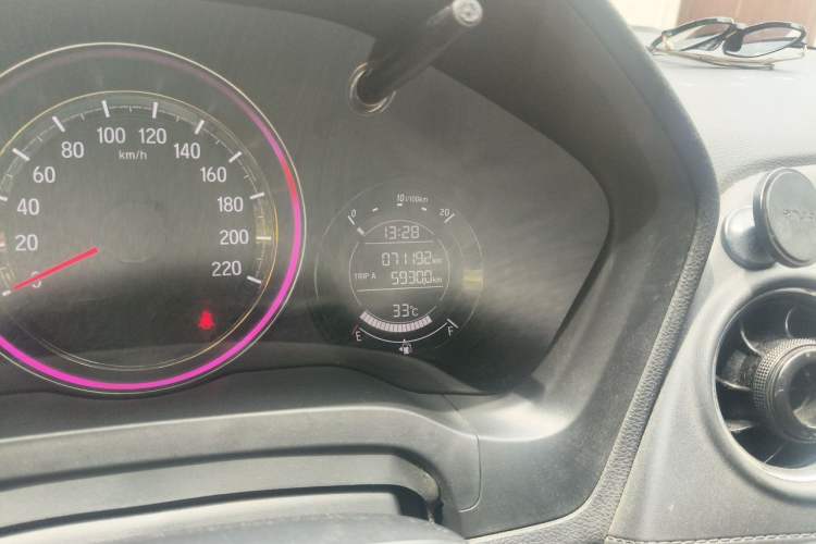 Used Honda XR-V 2017 1.8L EXi CVT Comfort Version Odometer Close Up