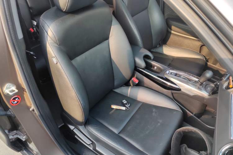 Used Honda XR-V 2017 1.8L EXi CVT Comfort Version Right Front Seat