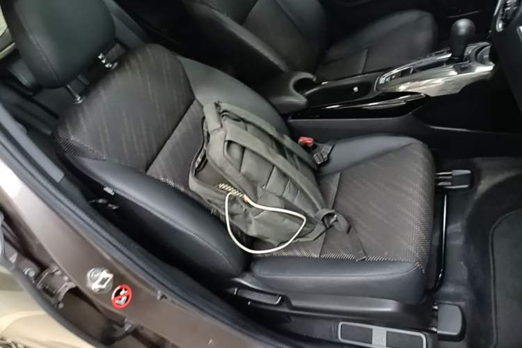 Used Honda XR-V 2017 1.8L EXi CVT Comfort Version Right Front Seat