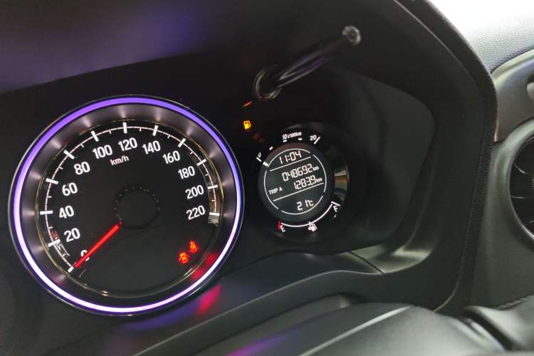 Used Honda XR-V 2017 1.8L EXi CVT Comfort Version Odometer Close Up