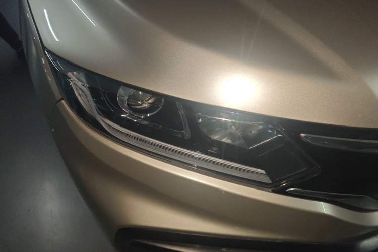 Used Honda XR-V 2017 1.8L EXi CVT Comfort Version Right Front Headlight