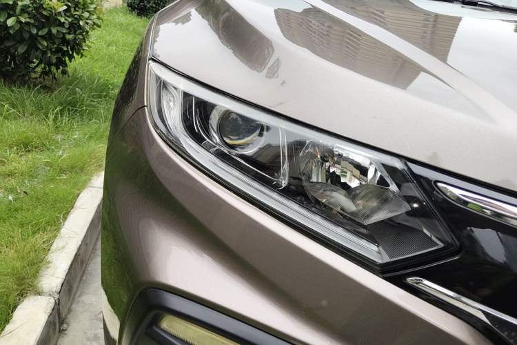 Used Honda XR-V 2017 1.5L LXi CVT Classic Edition Right Front Headlight