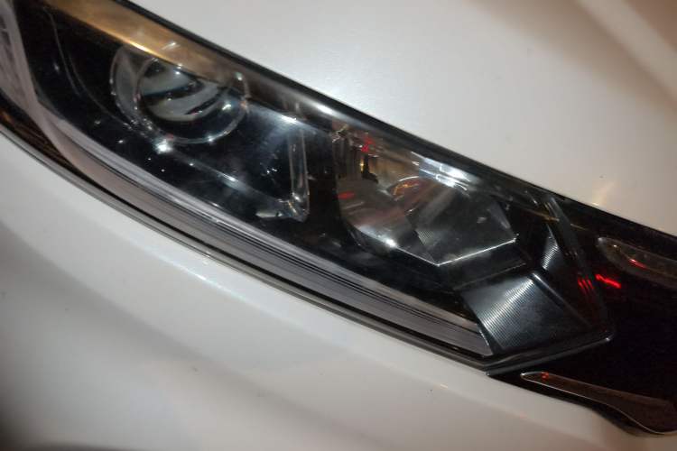 Used Honda XR-V 2017 1.5L LXi CVT Classic Edition Right Front Headlight