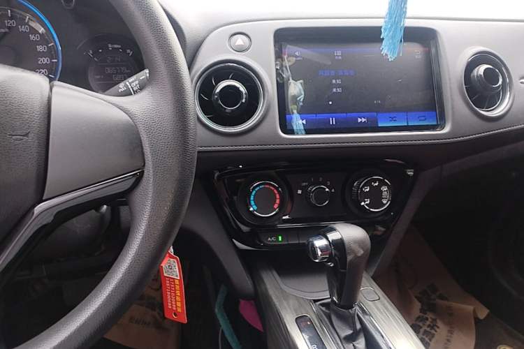 Used Honda XR-V 2017 1.5L LXi CVT Classic Edition Audio And AC Panel