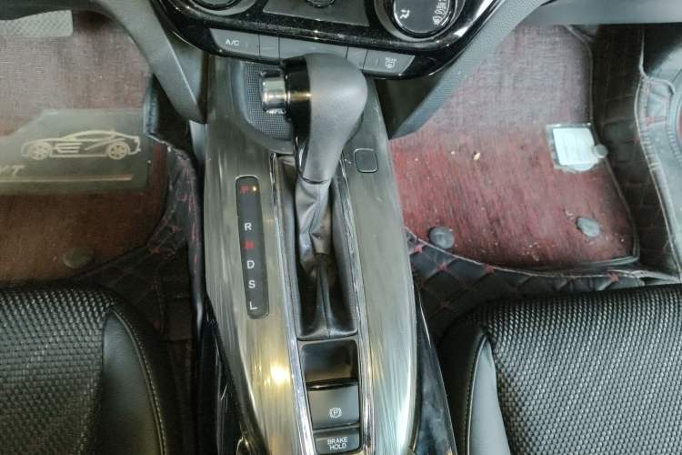 Used Honda XR-V 2017 1.5L LXi CVT Classic Edition Gear Lever