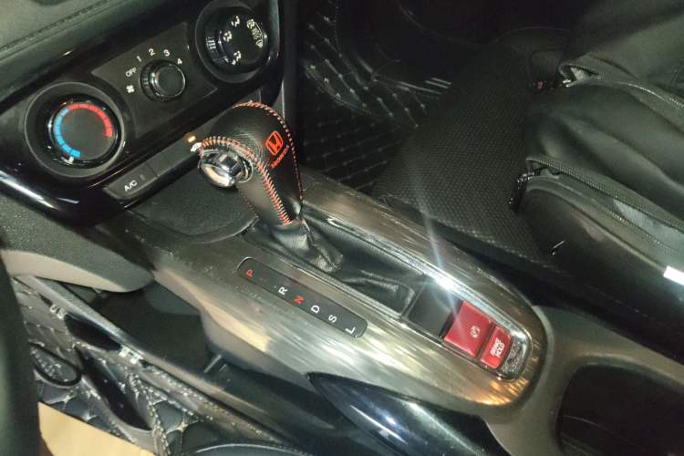Used Honda XR-V 2017 1.5L LXi CVT Classic Edition Gear Lever