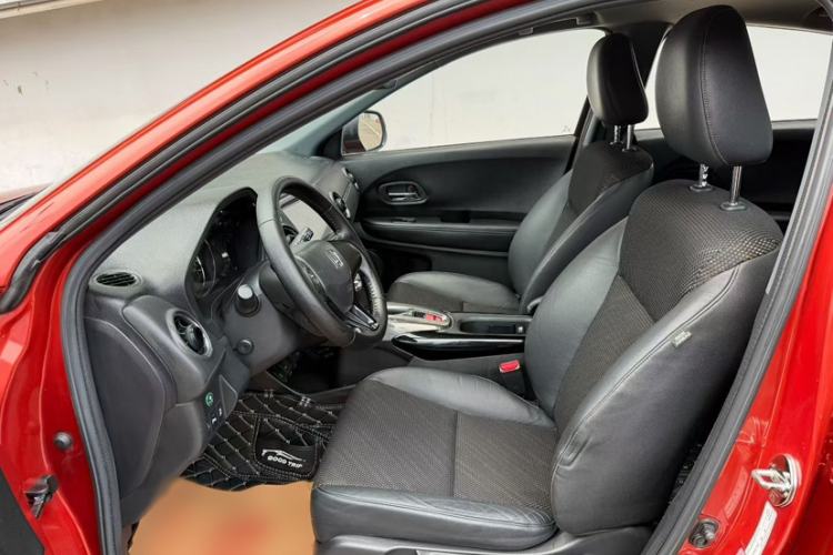 Used Honda XR-V 2017 1.5L LXi CVT Classic Edition Interior 3