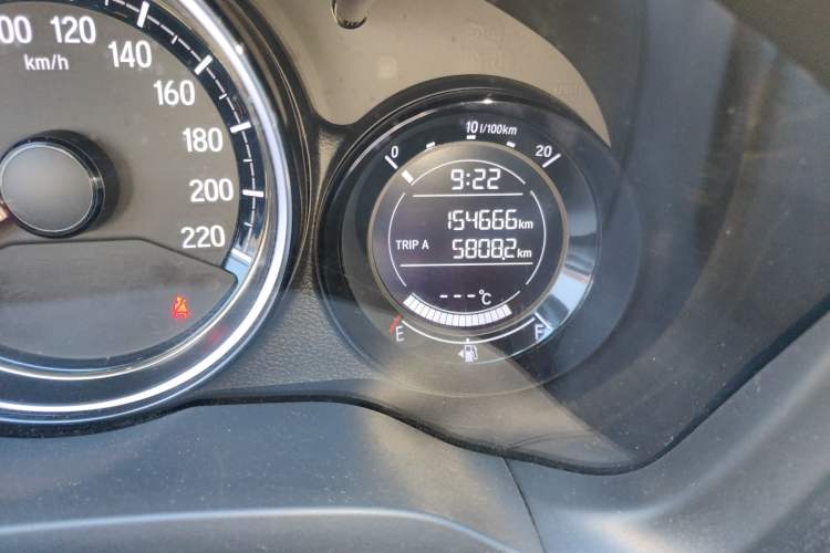 Used Honda XR-V 2017 1.8L EXi CVT Comfort Version Odometer Close Up