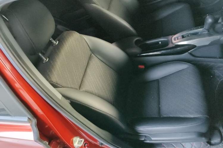 Used Honda XR-V 2017 1.5L LXi CVT Classic Edition Right Front Seat