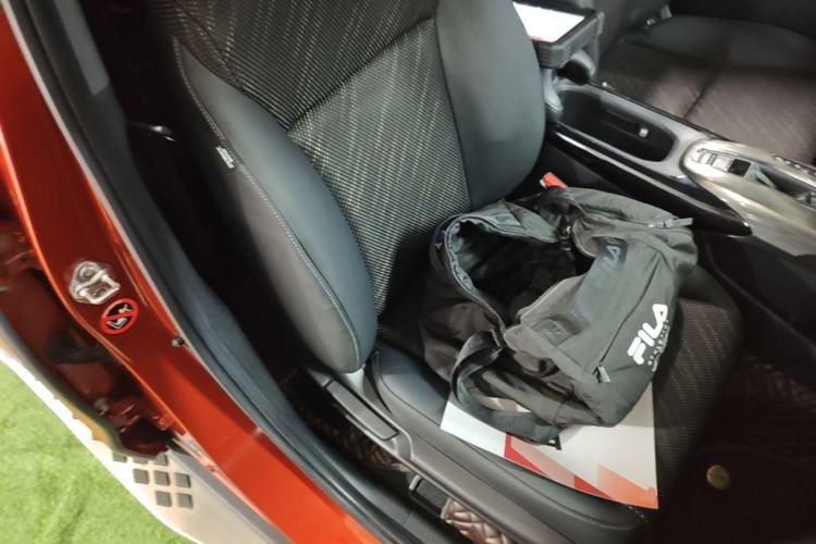 Used Honda XR-V 2017 1.5L LXi CVT Classic Edition Right Front Seat