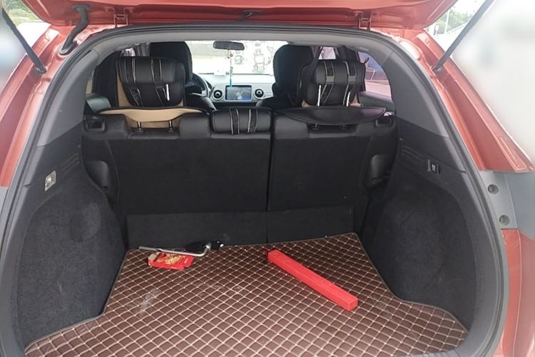 Used Honda XR-V 2017 1.5L LXi CVT Classic Edition Trunk