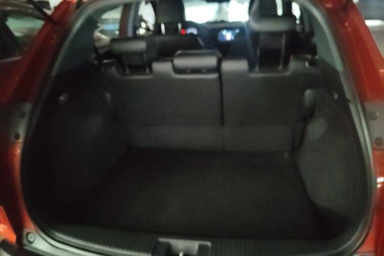 Used Honda XR-V 2017 1.5L LXi CVT Classic Edition Trunk