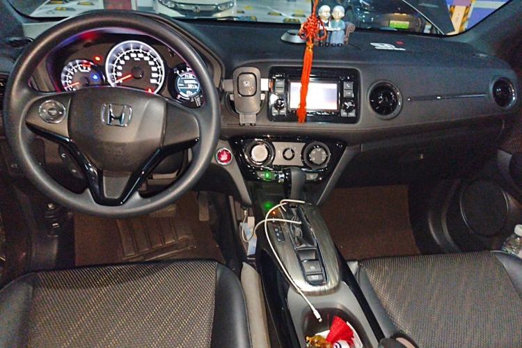 Used Honda XR-V 2017 1.8L EXi CVT Comfort Version Center Console