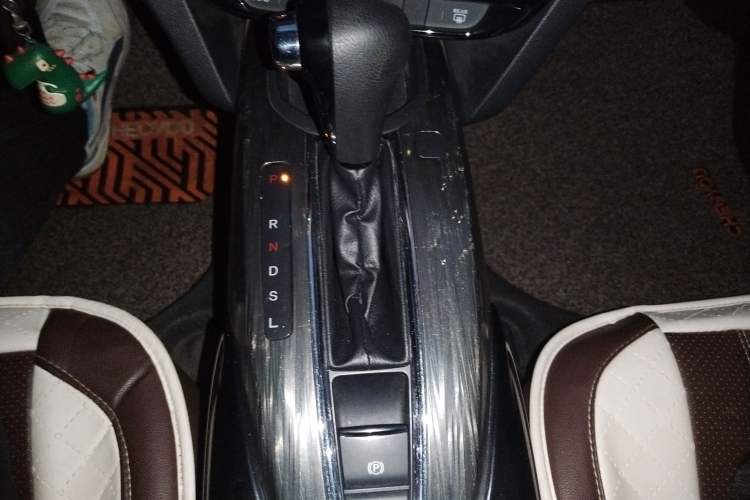 Used Honda XR-V 2017 1.5L LXi CVT Classic Edition Gear Lever