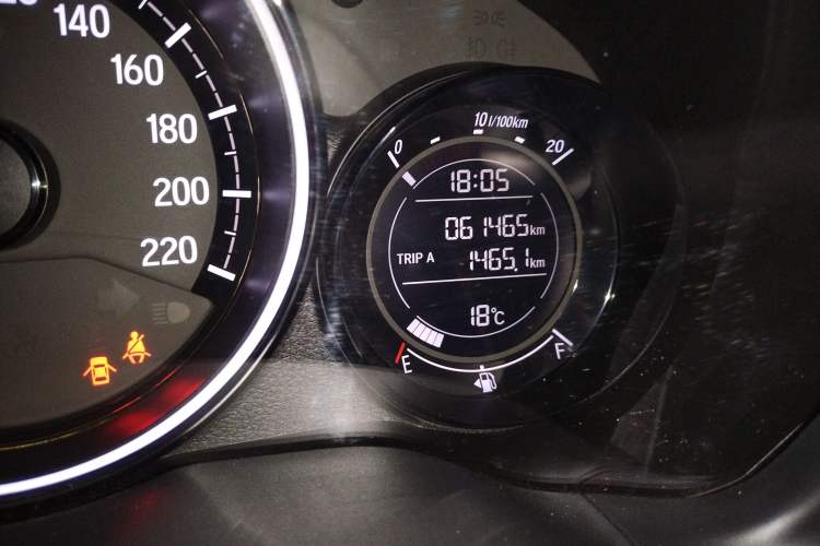 Used Honda XR-V 2017 1.5L LXi CVT Classic Edition Odometer Close Up