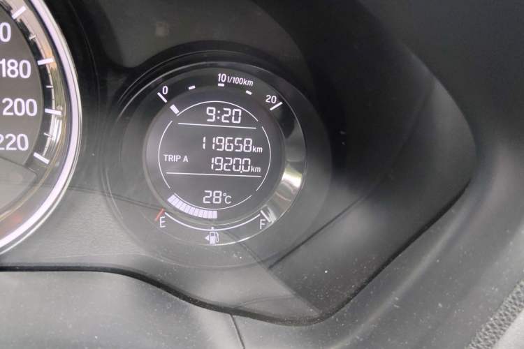Used Honda XR-V 2017 1.8L EXi CVT Comfort Version Odometer Close Up