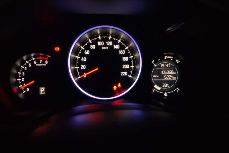 Used Honda XR-V 2017 1.8L EXi CVT Comfort Version Odometer Close Up