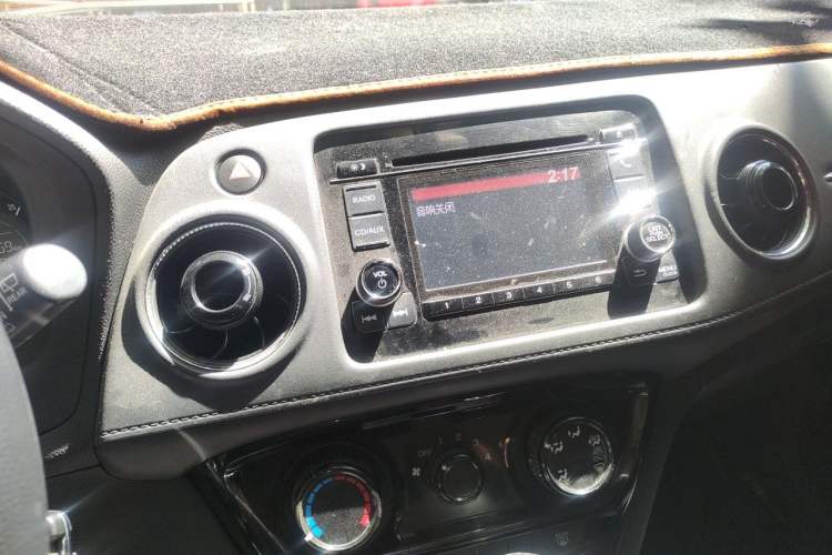 Used Honda XR-V 2017 1.5L LXi CVT Classic Edition Audio And AC Panel