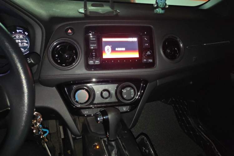Used Honda XR-V 2017 1.5L LXi CVT Classic Edition Audio And AC Panel
