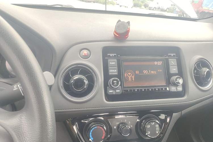 Used Honda XR-V 2017 1.5L LXi CVT Classic Edition Audio And AC Panel