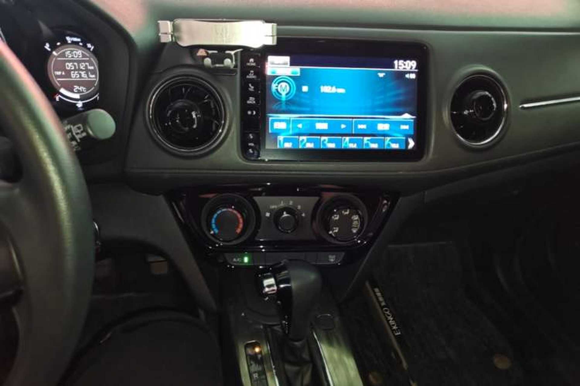 Used Honda XR-V 2017 1.5L LXi CVT Classic Edition Audio And AC Panel