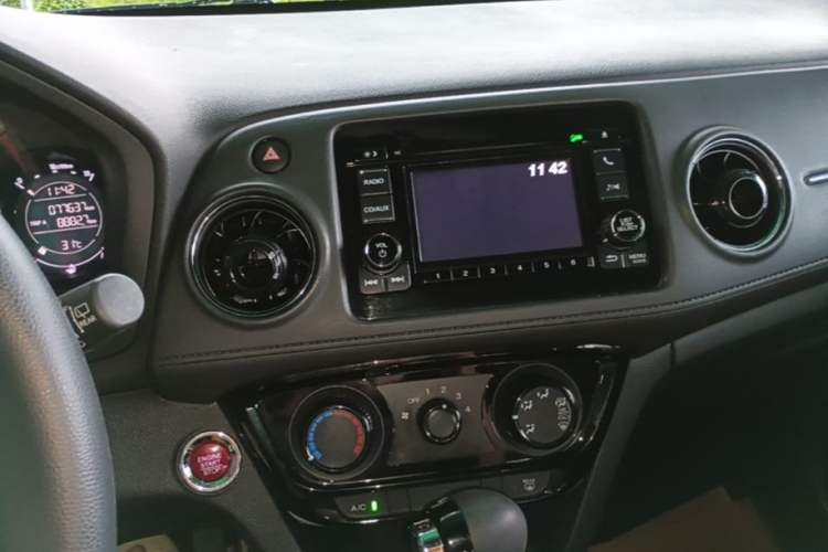 Used Honda XR-V 2017 1.8L EXi CVT Comfort Version Audio And AC Panel