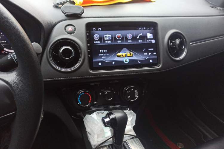 Used Honda XR-V 2017 1.5L LXi CVT Classic Edition Audio And AC Panel