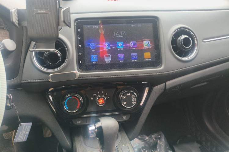Used Honda XR-V 2017 1.5L LXi CVT Classic Edition Audio And AC Panel
