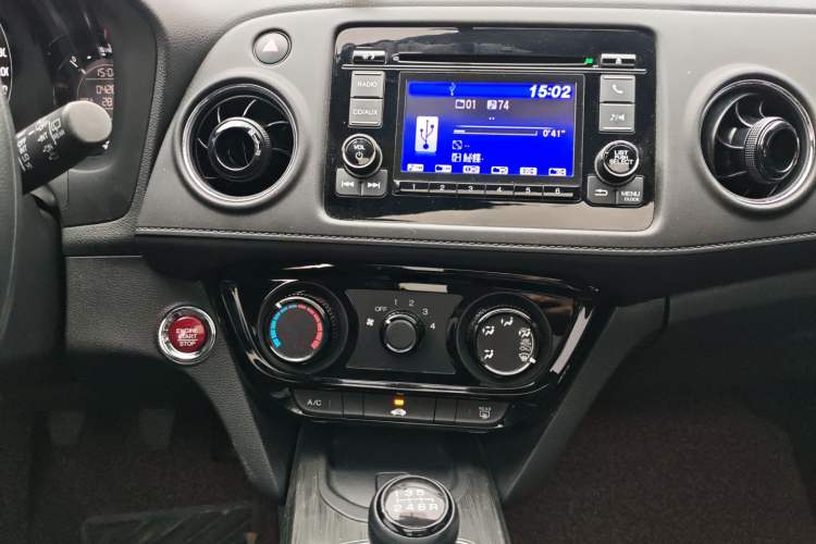 Used Honda XR-V 2017 1.8L EXi Manual Comfort Edition Audio And AC Panel