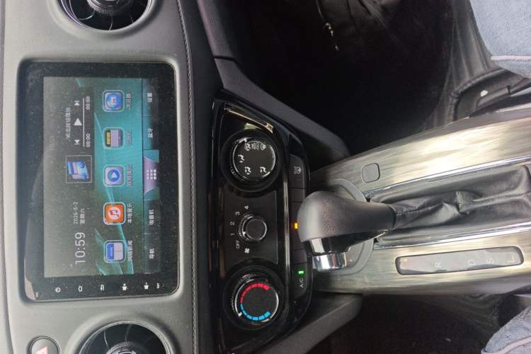 Used Honda XR-V 2017 1.5L LXi CVT Classic Edition Audio And AC Panel