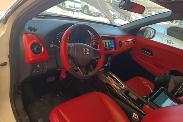 Used Honda XR-V 2017 1.5L LXi CVT Classic Edition Center Console