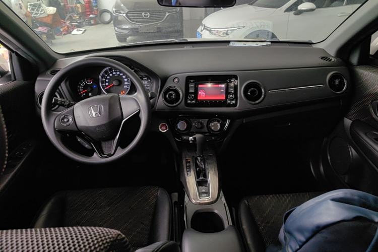 Used Honda XR-V 2017 1.8L EXi CVT Comfort Version Center Console