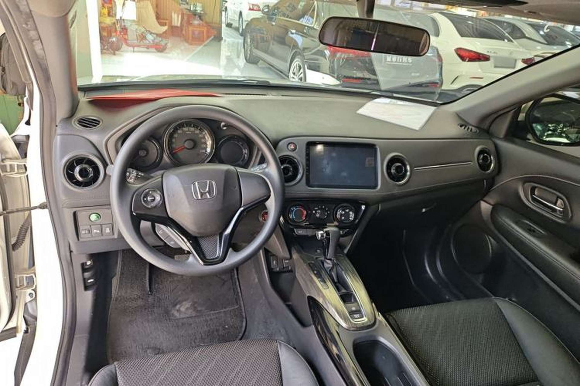 Used Honda XR-V 2017 1.8L EXi CVT Comfort Version Center Console