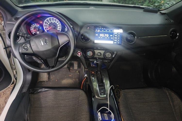 Used Honda XR-V 2017 1.8L EXi CVT Comfort Version Center Console