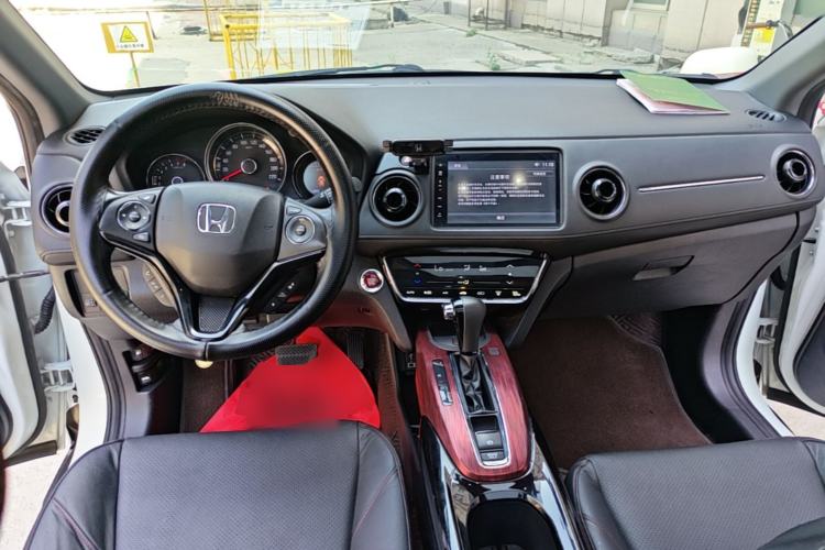 Used Honda XR-V 2017 1.8L VTi CVT Luxury Edition Center Console
