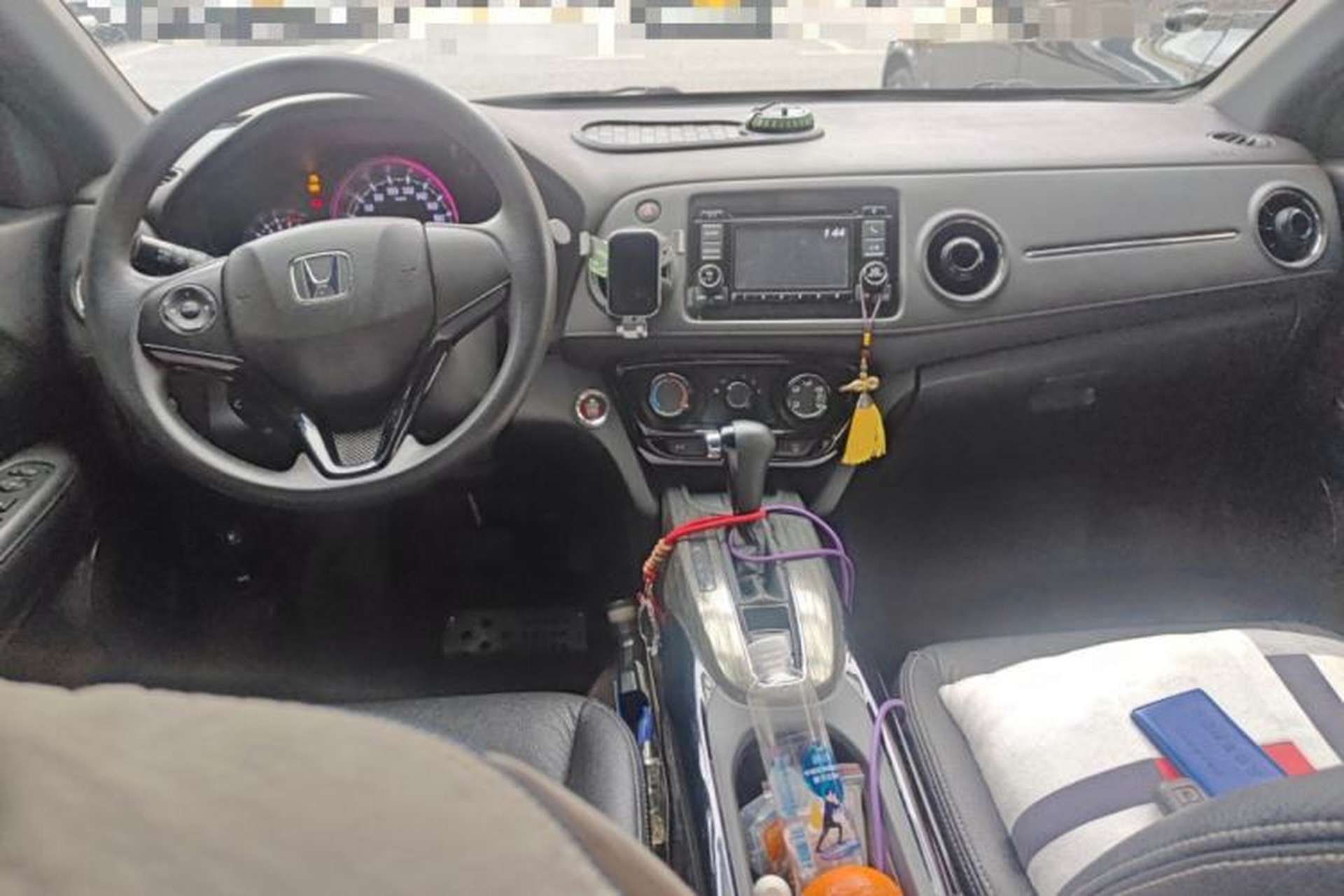 Used Honda XR-V 2017 1.8L EXi CVT Comfort Version Center Console