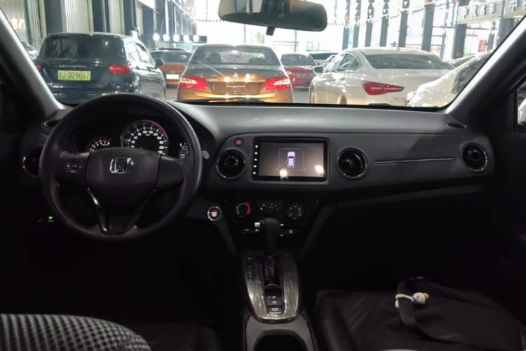 Used Honda XR-V 2017 1.8L EXi CVT Comfort Version Center Console