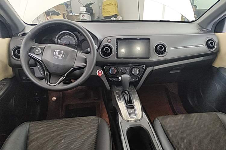 Used Honda XR-V 2017 1.8L EXi CVT Comfort Version Center Console