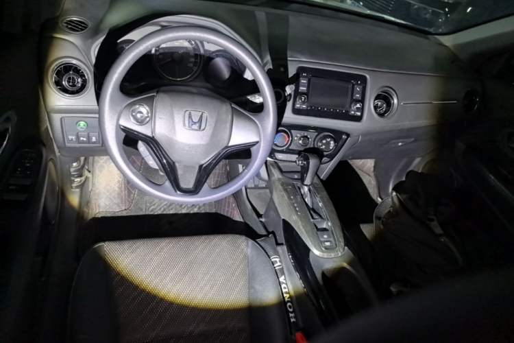 Used Honda XR-V 2017 1.8L EXi CVT Comfort Version Center Console