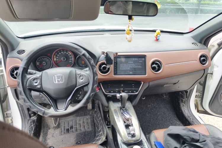Used Honda XR-V 2017 1.8L VTi CVT Luxury Edition Center Console