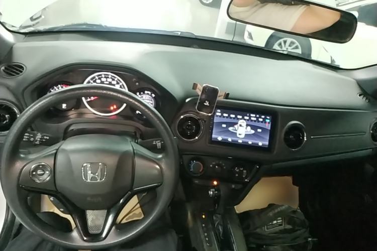 Used Honda XR-V 2017 1.5L LXi CVT Classic Edition Center Console