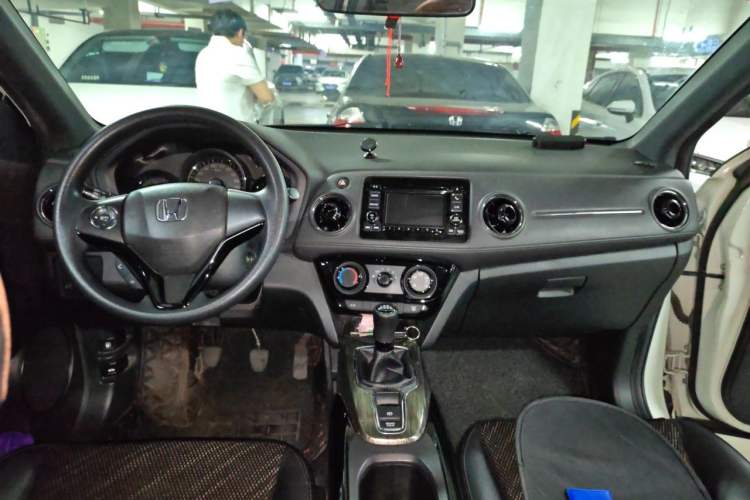 Used Honda XR-V 2017 1.5L LXi Manual Classic Edition Center Console