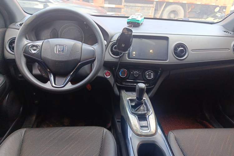Used Honda XR-V 2017 1.8L EXi Manual Comfort Edition Center Console