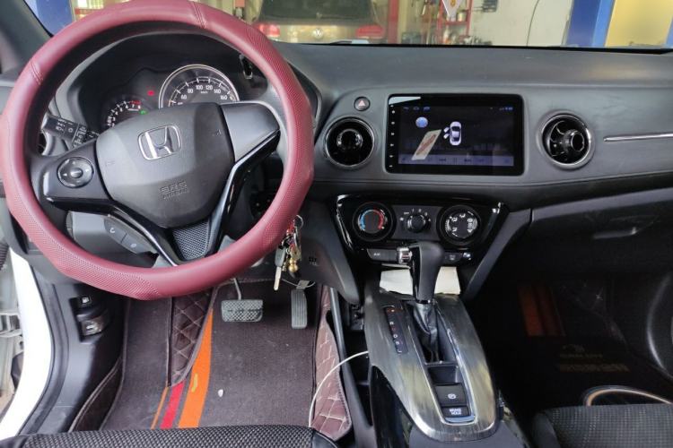 Used Honda XR-V 2017 1.5L LXi CVT Classic Edition Center Console