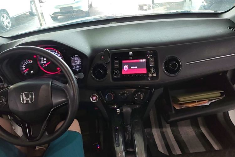 Used Honda XR-V 2017 1.8L EXi CVT Comfort Version Center Console