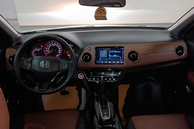 Used Honda XR-V 2017 1.8L VTi CVT Luxury Edition Center Console