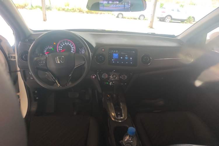 Used Honda XR-V 2017 1.8L EXi CVT Comfort Version Center Console