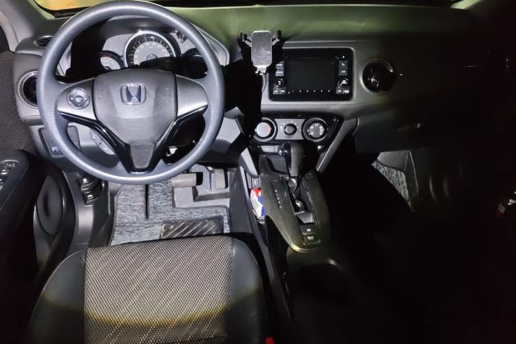 Used Honda XR-V 2017 1.5L LXi CVT Classic Edition Center Console