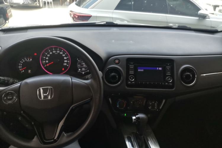 Used Honda XR-V 2017 1.5L LXi CVT Classic Edition Center Console
